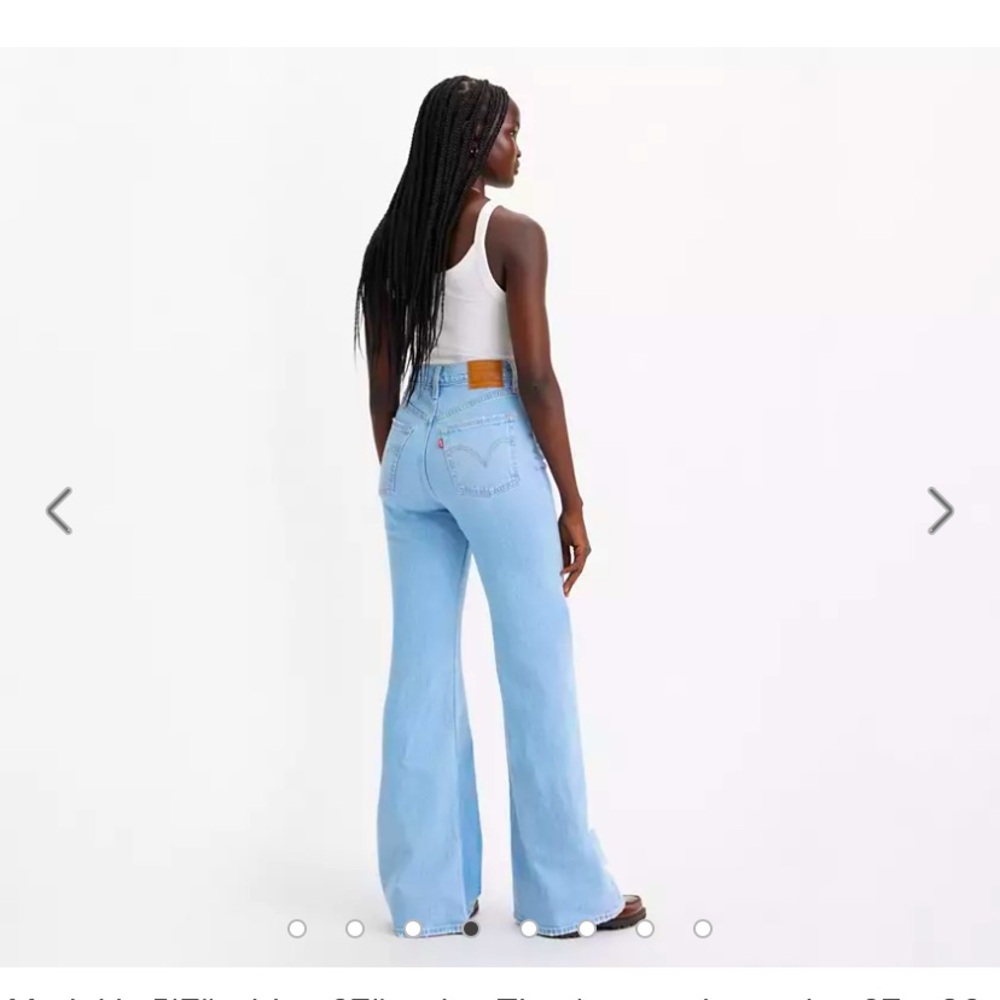 Levi’s rib cage bell bottom jeans (light wash) BNWOT